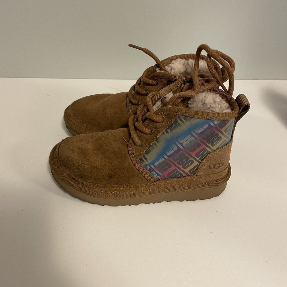 UGG Neumel Chromatic Shoes Chestnut Kids Size 12 Iridescent Chukka Rainbow‎ - Picture 8 of 8